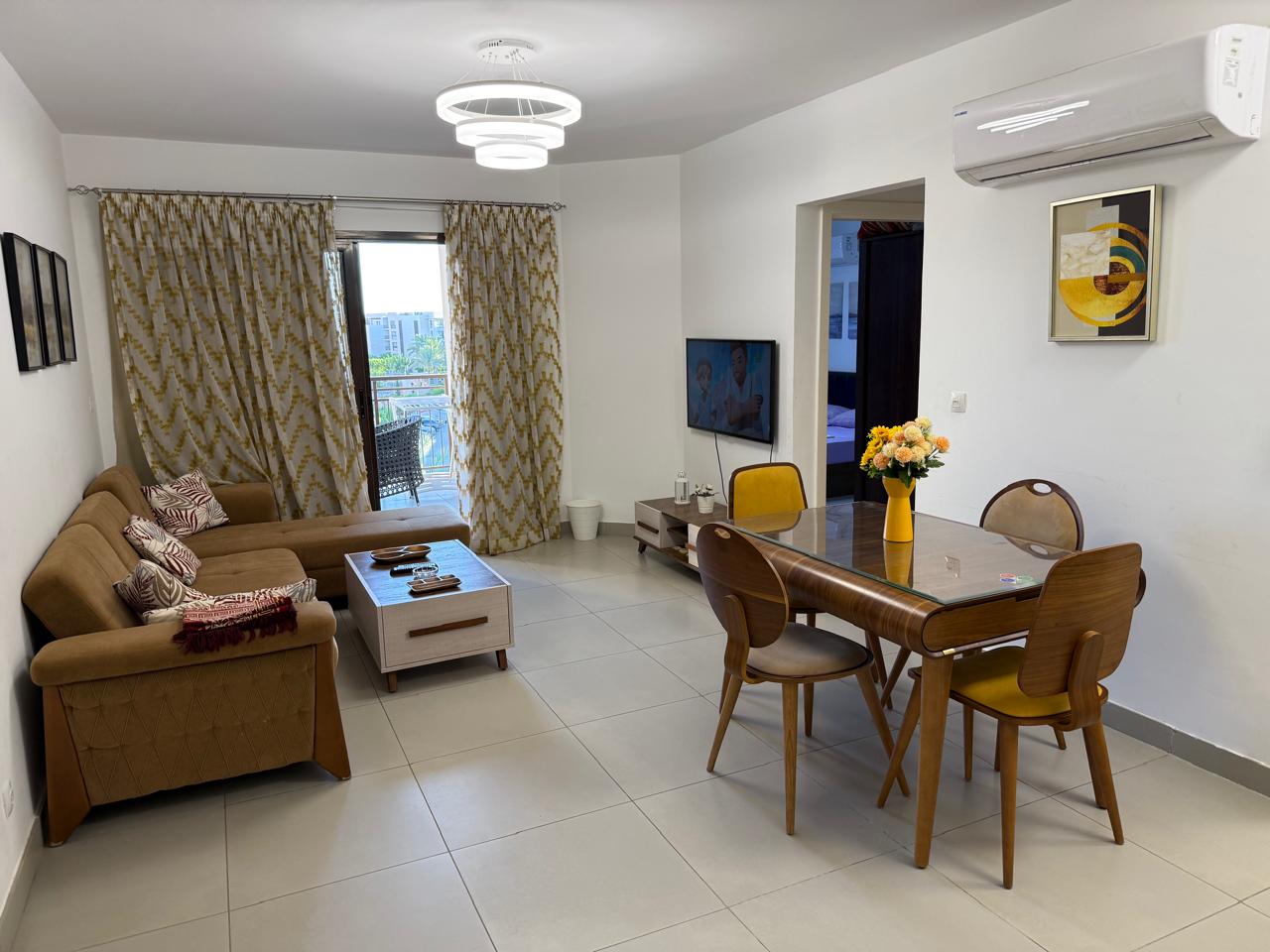 شالية رائع للبيع بقريه مراسي مارينا الساحل الشمالي